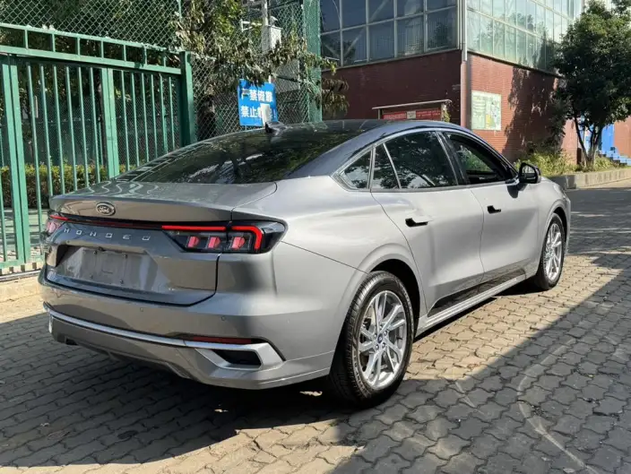 Ford Mondeo 2022 Model Facelift EcoBoost 245 Luxury Model – фото 6