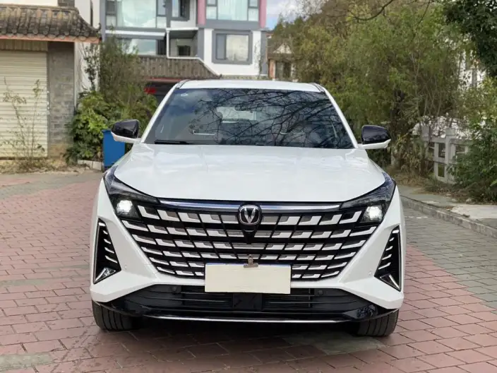 Changan UNI-Z 2025 Model 1.5T DCT Noble Model
