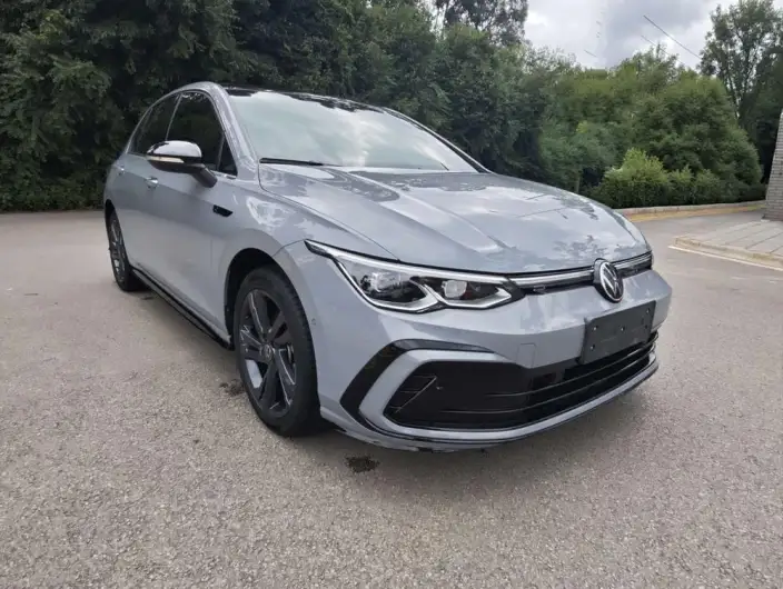Volkswagen Golf 2021 Model 280TSI DSG R-Line – фото 3