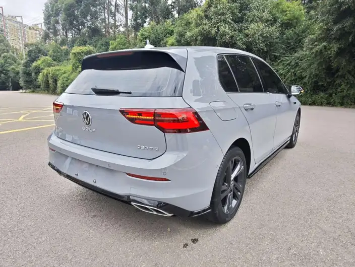 Volkswagen Golf 2021 Model 280TSI DSG R-Line – фото 7
