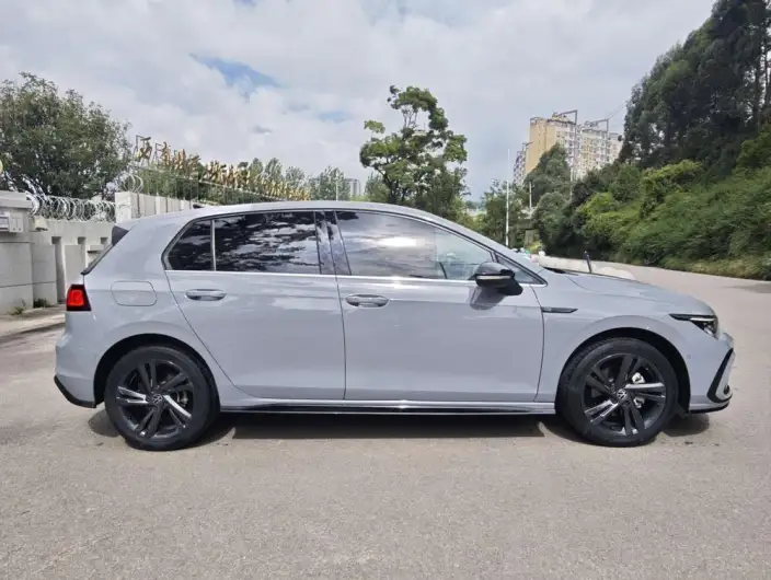 Volkswagen Golf 2021 Model 280TSI DSG R-Line – фото 8
