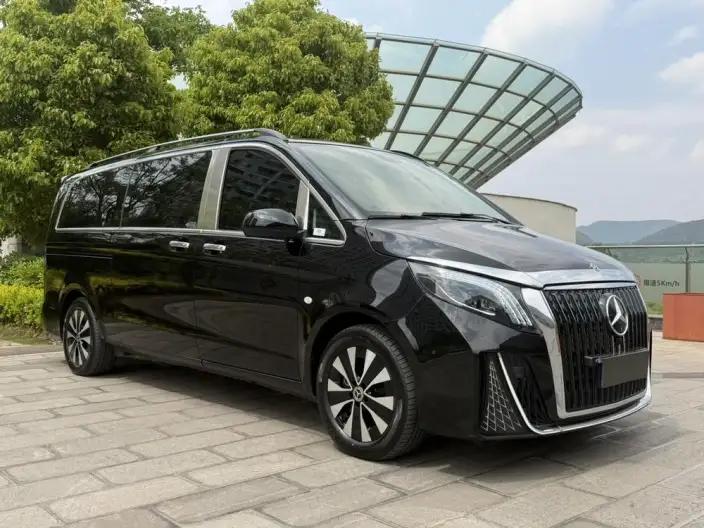 Viano 2024 Model 2.0T Elite Edition 7 seat – фото 3