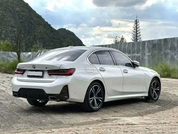 BMW 3 Series 2023 Model 325i M Sports Set – фото 5