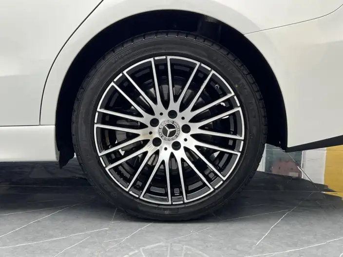 Mercedes-Benz C-Class 2024 Model Facelift II C 260 L Sports Edition – фото 9