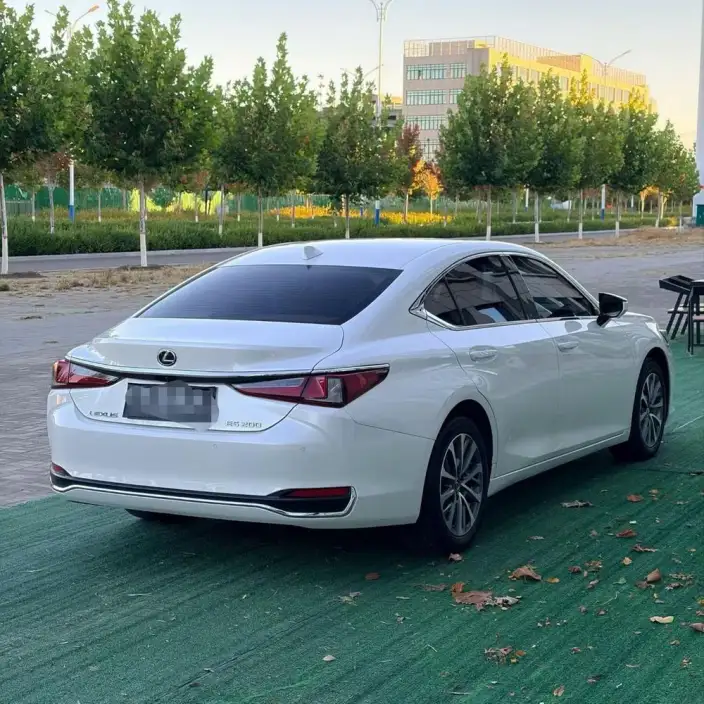 Lexus ES 2022 Model 200 Superior Edition – фото 6