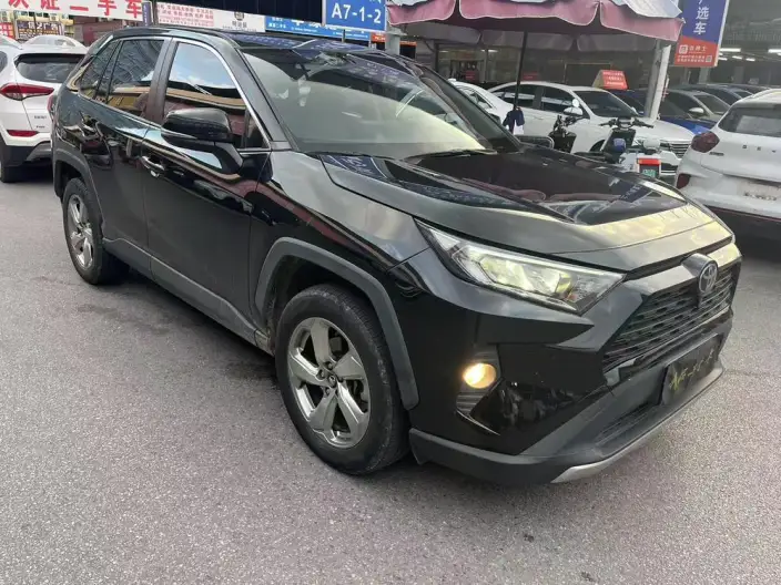Toyota RAV4 2022 Model 2.0L CVT 2WD Fashion PLUS Edition – фото 3