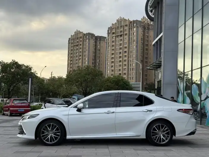Toyota Camry 2023 Model 2.5G Deluxe Edition – фото 4