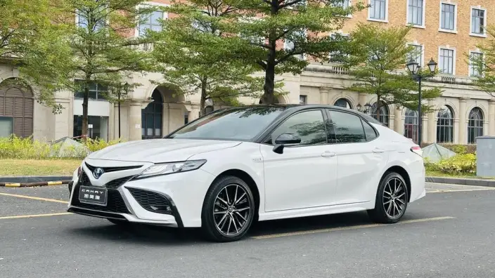 Toyota Camry 2023 Model Hybrid 2.5HS Fengshang Edition – фото 1