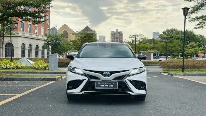 Toyota Camry 2023 Model Hybrid 2.5HS Fengshang Edition – фото 2