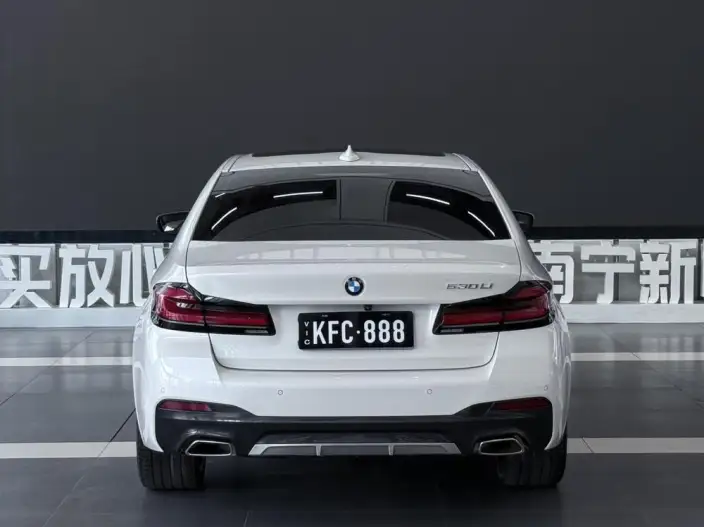 BMW 5 Series 2023 Model 530Li Exclusive Model M Sports Set – фото 5