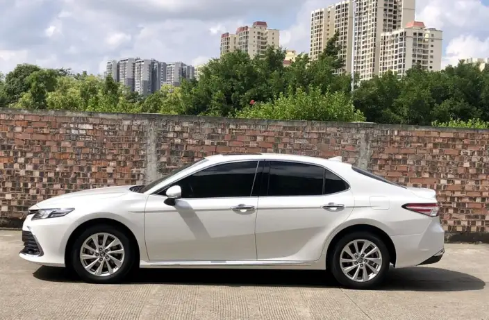 Toyota Camry 2023 Model 2.0G Deluxe Edition – фото 3