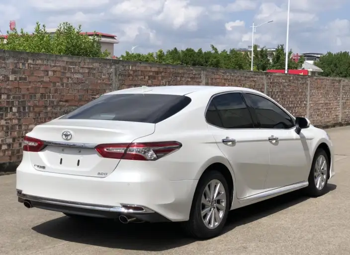Toyota Camry 2023 Model 2.0G Deluxe Edition – фото 5