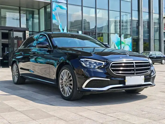 Mercedes-Benz E-Class 2023 Model Facelift E 260 L sedan – фото 3