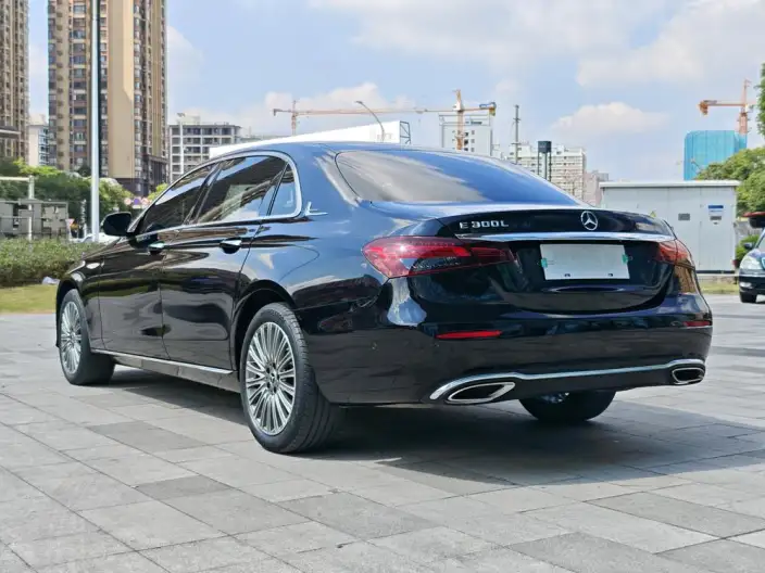 Mercedes-Benz E-Class 2023 Model Facelift E 260 L sedan – фото 4