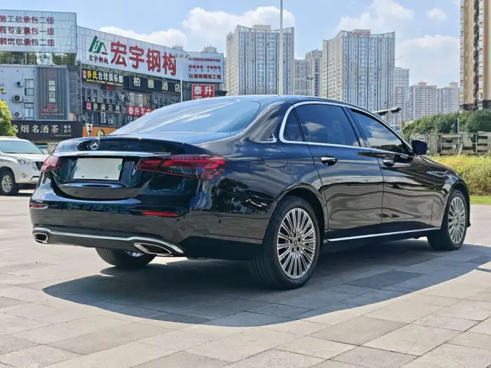 Mercedes-Benz E-Class 2023 Model Facelift E 260 L sedan – фото 6