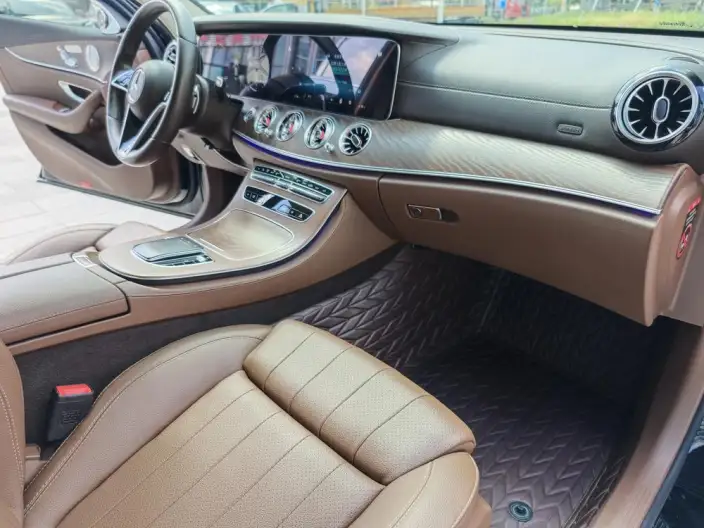 Mercedes-Benz E-Class 2023 Model Facelift E 260 L sedan – фото 9