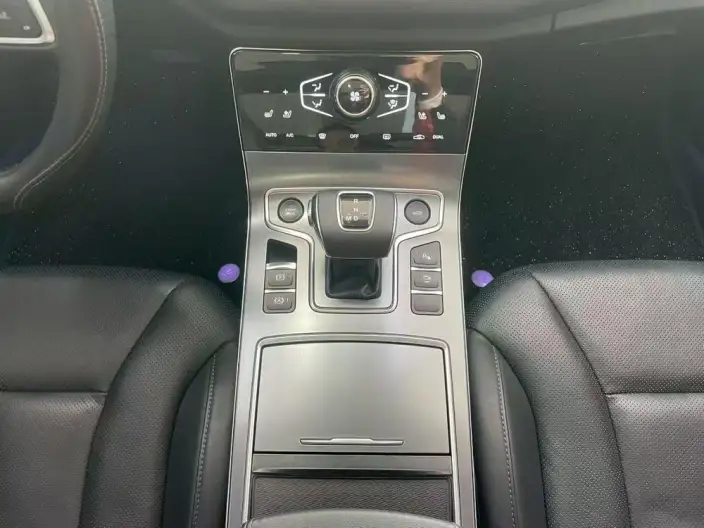 Hongqi H5 Classic 2022 Model 1.8T Automatic Smart Flag Enjoy Edition – фото 5