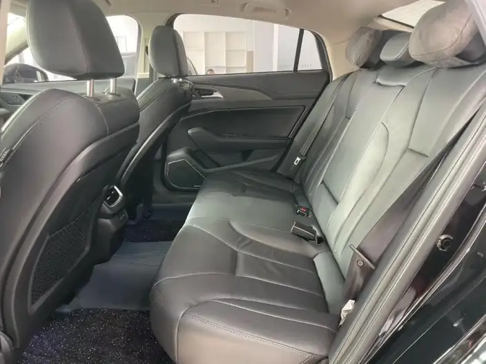 Hongqi H5 Classic 2022 Model 1.8T Automatic Smart Flag Enjoy Edition – фото 7