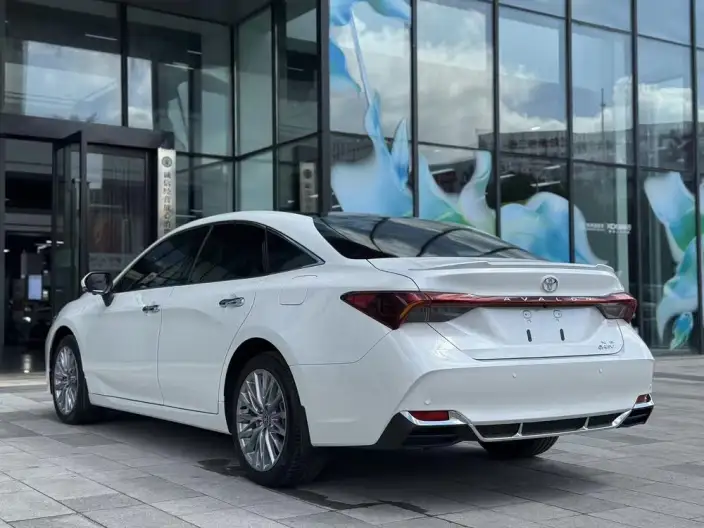 Toyota Avalon 2024 Model Intelligent Hybrid 2.5L E-CVT XLE Premium Edition – фото 5