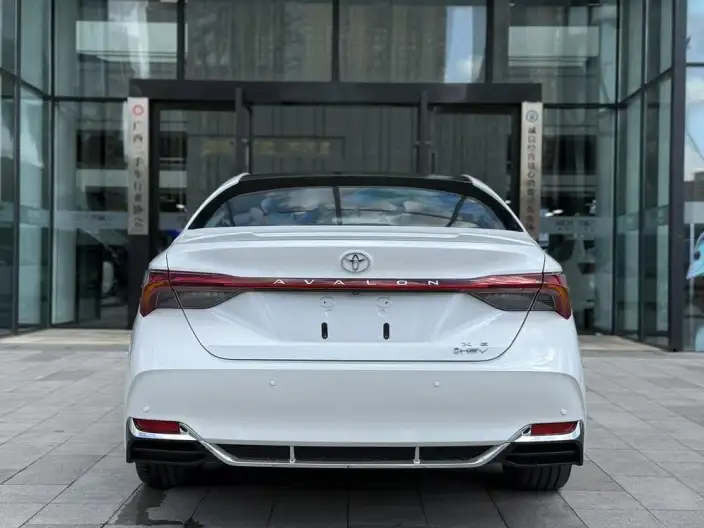 Toyota Avalon 2024 Model Intelligent Hybrid 2.5L E-CVT XLE Premium Edition – фото 6