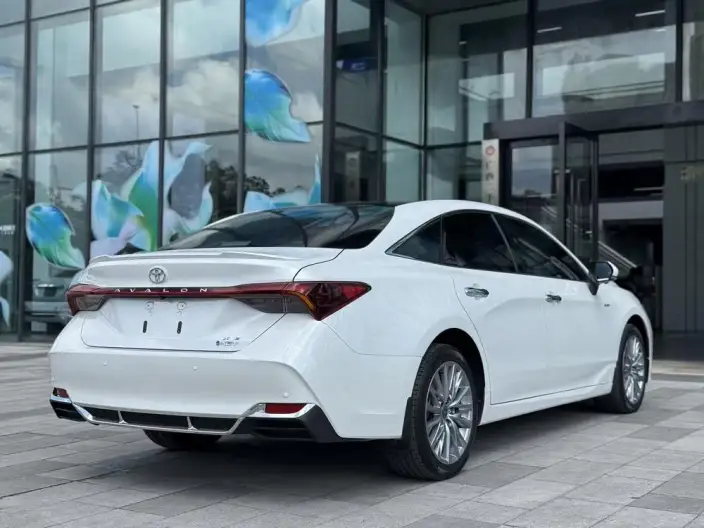 Toyota Avalon 2024 Model Intelligent Hybrid 2.5L E-CVT XLE Premium Edition – фото 7