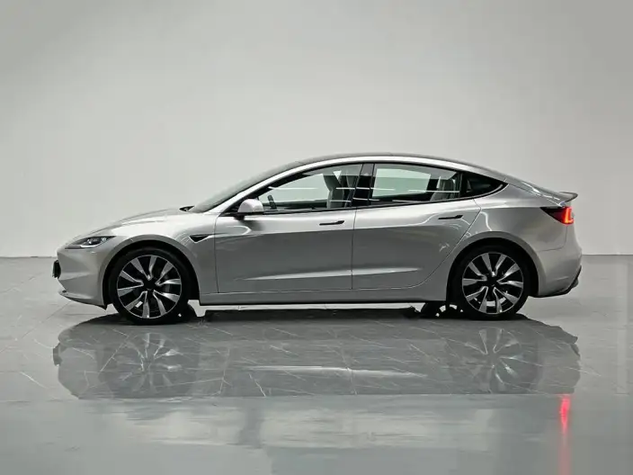 Model 3 2023 Model Rear-wheel drive version – фото 4
