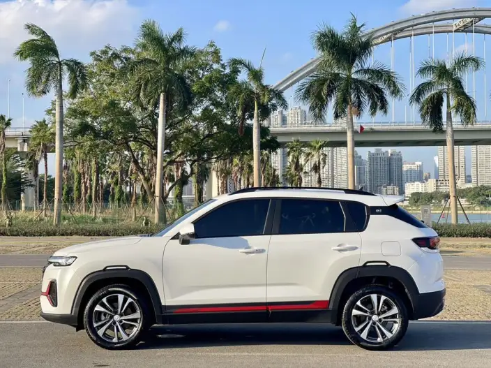 Changan CS35 PLUS 2023 Model Changxiang Edition Blue whale NE 1.4T DCT Luxury Model