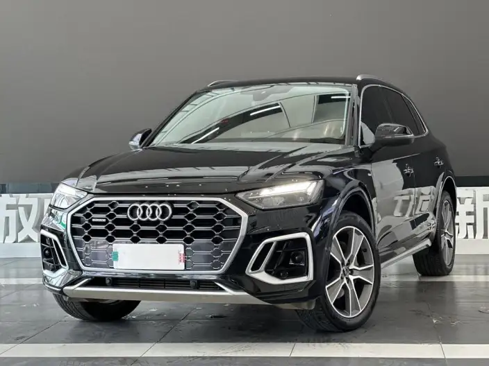 Audi Q5L 2022 Model 45T Luxury Dynamic Model – фото 1