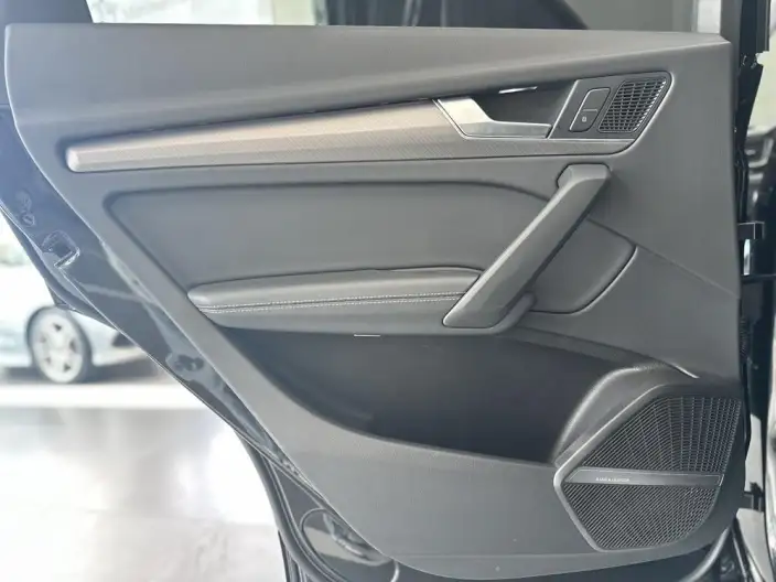 Audi Q5L 2022 Model 45T Luxury Dynamic Model – фото 10