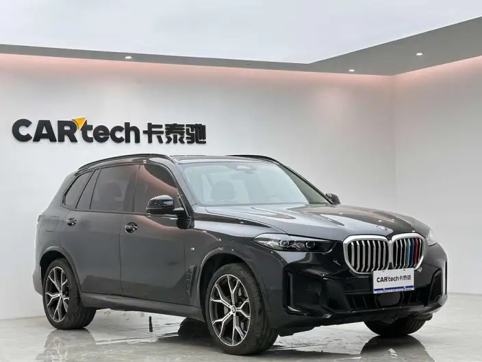 BMW X5 2023 Model xDrive30Li Exclusive Model M Sports Night Set – фото 3
