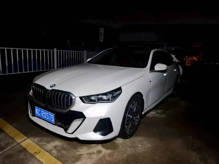 BMW 5 Series 2024 Model 530Li Leading Model M Sports Set – фото 1