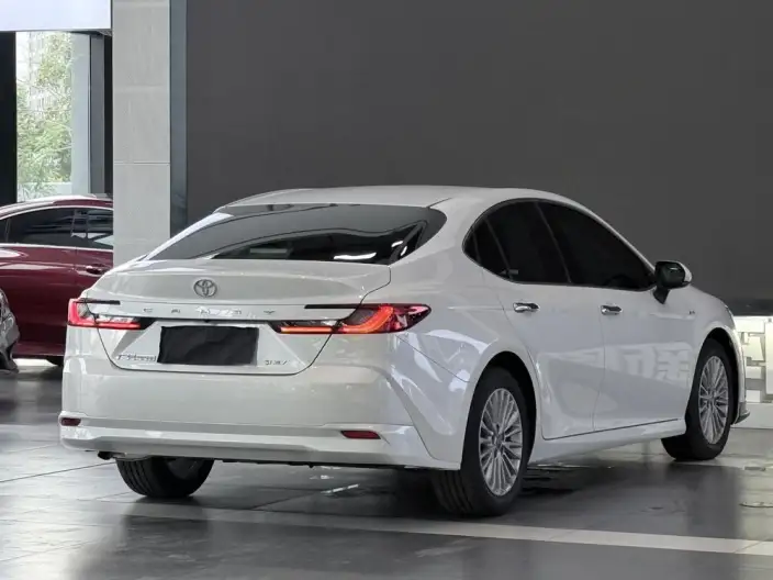 Toyota Camry 2024 Model Hybrid 2.0HGVP Deluxe Edition – фото 6