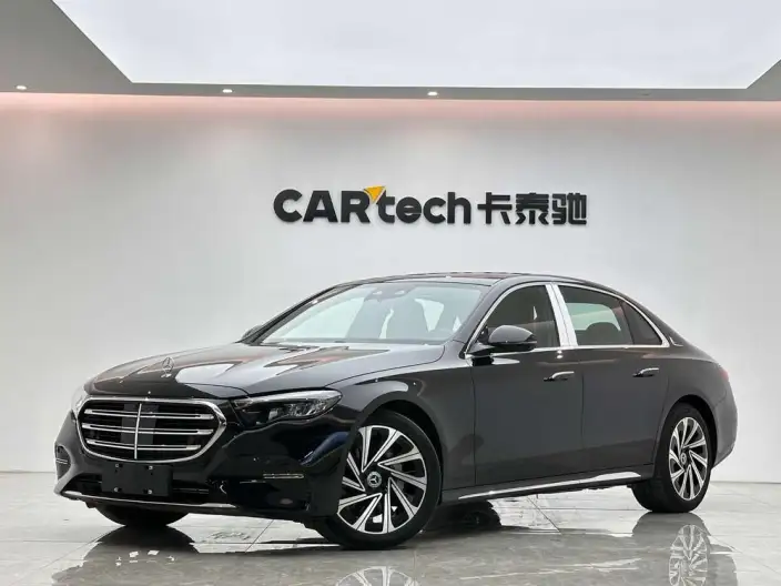 Mercedes-Benz E-Class 2024 Model E 300 L Luxury Model sedan – фото 1