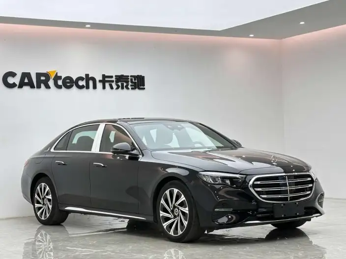 Mercedes-Benz E-Class 2024 Model E 300 L Luxury Model sedan – фото 3