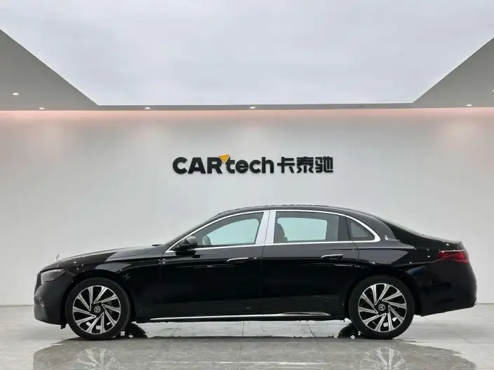 Mercedes-Benz E-Class 2024 Model E 300 L Luxury Model sedan – фото 4