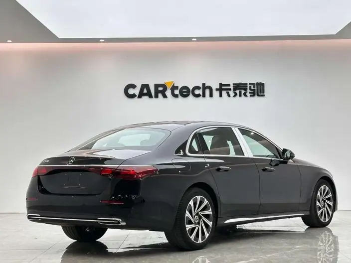 Mercedes-Benz E-Class 2024 Model E 300 L Luxury Model sedan – фото 7