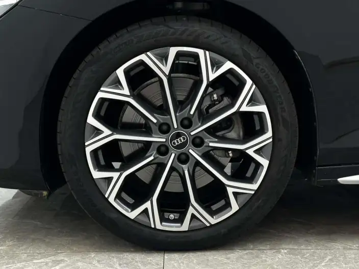 Audi A6L 2026 Model 2.0T Exclusive Model – фото 9