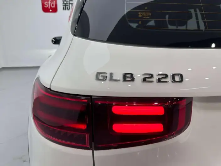 Mercedes-Benz GLB 2024 Model Facelift GLB 220 Fashion Model – фото 10