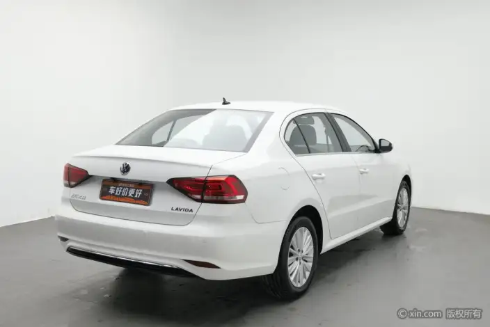 Volkswagen Lavida 2019 Model Voyage 1.5L Automatic Comfort Edition China VI – фото 4