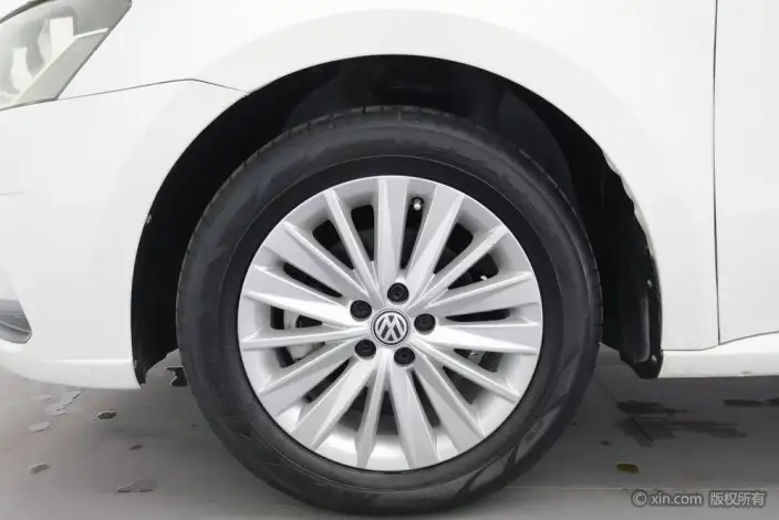 Volkswagen Lavida 2019 Model Voyage 1.5L Automatic Comfort Edition China VI – фото 10