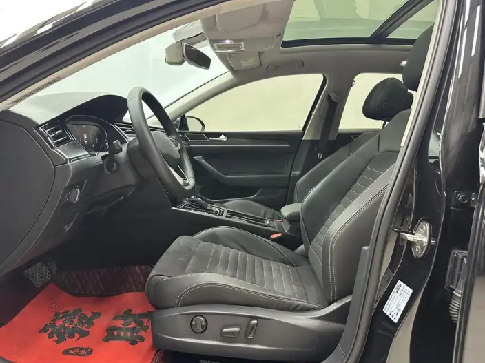 Volkswagen Magotan 2020 Model 330TSI DSG Luxury Model – фото 8