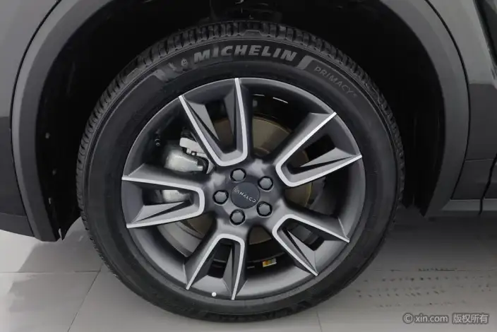 Lynk & Co 01 2023 Model 2.0TD 2WD Model Pro – фото 9
