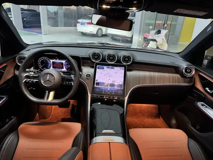 Mercedes-Benz GLC 2024 Model GLC 300 L 4MATIC Dynamic Model 5 seat – фото 7