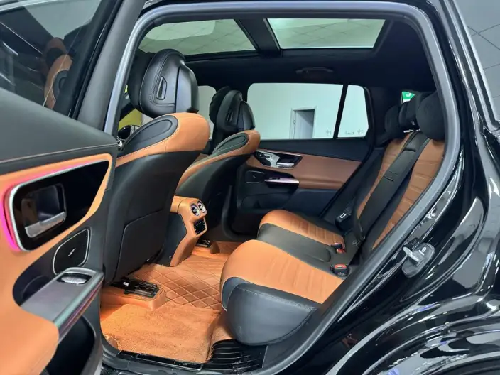 Mercedes-Benz GLC 2024 Model GLC 300 L 4MATIC Dynamic Model 5 seat – фото 9
