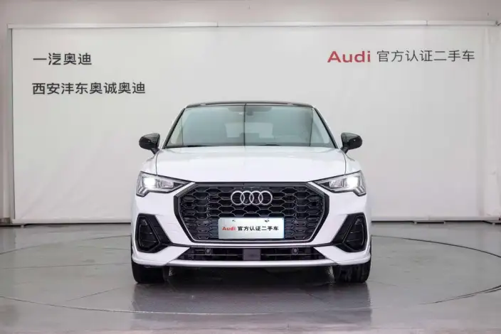 AUDI Q3 Sportback 2020 Model 40 TFSI Fashion Model – фото 2