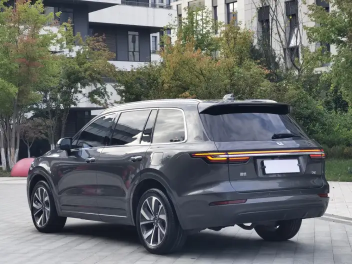 Li Auto ONE 2021 Model Extended Range 6 seat Edition – фото 5