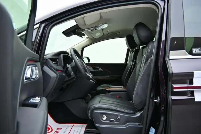 HONGQI HQ9 PHEV 2024 Model 4WD Deluxe Edition – фото 7