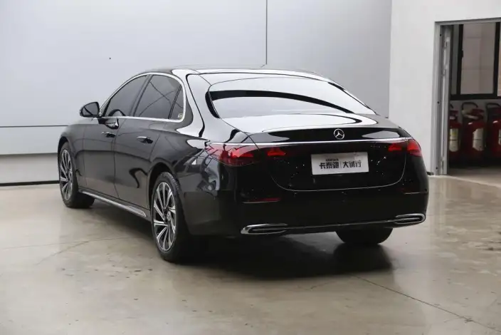 Mercedes-Benz E-Class 2025 Model E 300 L Luxury Model sedan – фото 4