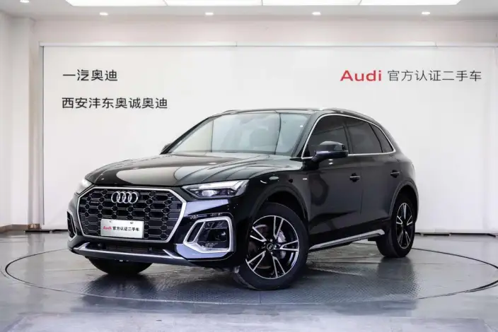 Audi Q5L 2024 Model 40TFSI Fashion Dynamic Model – фото 1