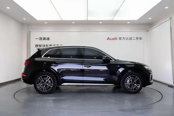 Audi Q5L 2024 Model 40TFSI Fashion Dynamic Model – фото 4